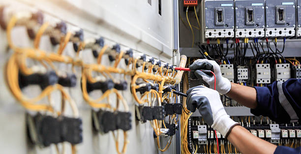 Professional Electrician technician working in Bluffdale, UT